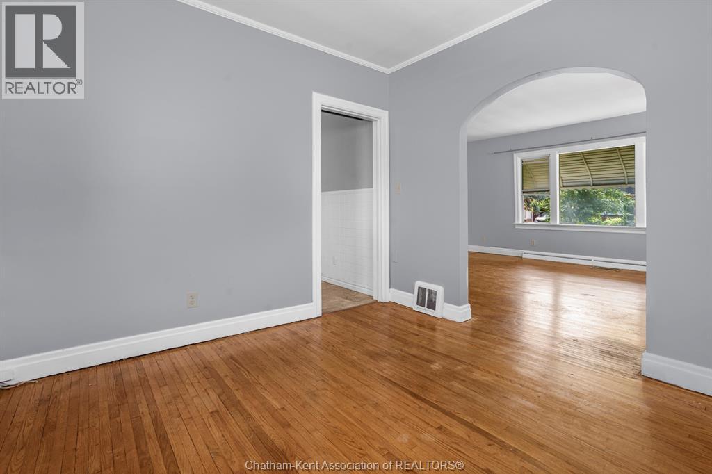 Photo 13 of 5 Buckingham Avenue, Chatham ON