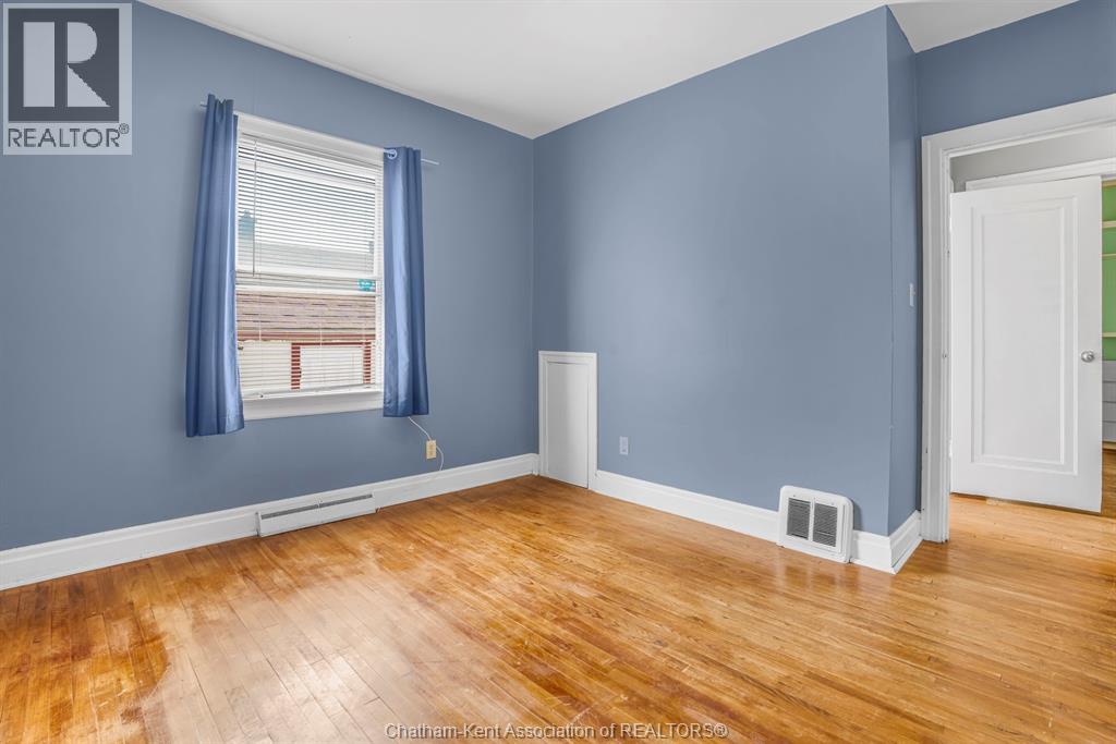 Photo 19 of 5 Buckingham Avenue, Chatham ON