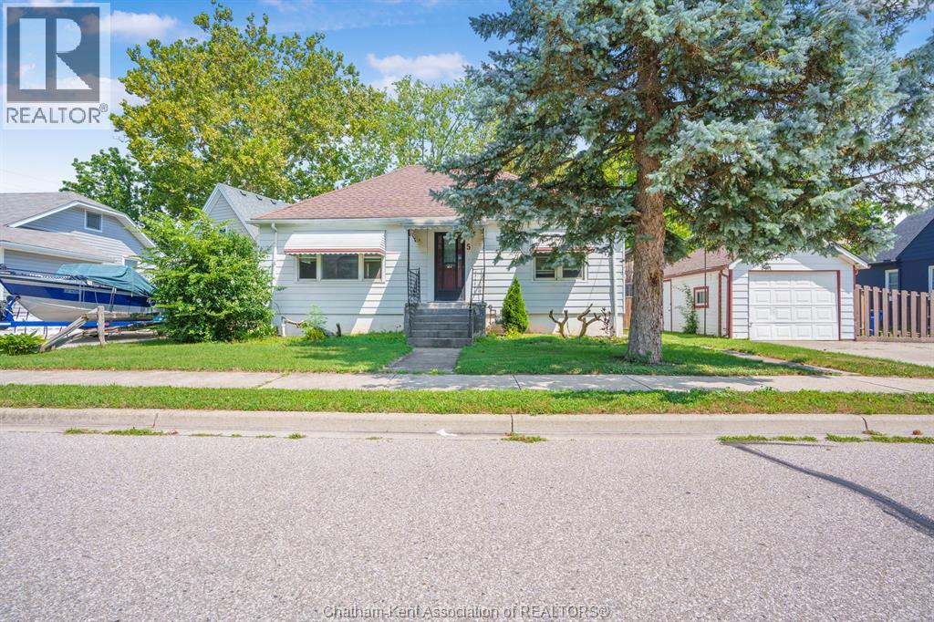 Photo 32 of 5 Buckingham Avenue, Chatham ON
