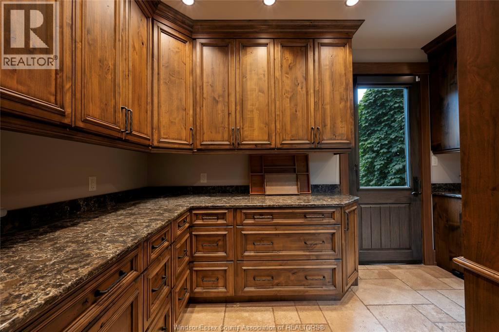 Photo 27 of 9 Houston Avenue, Kingsville ON