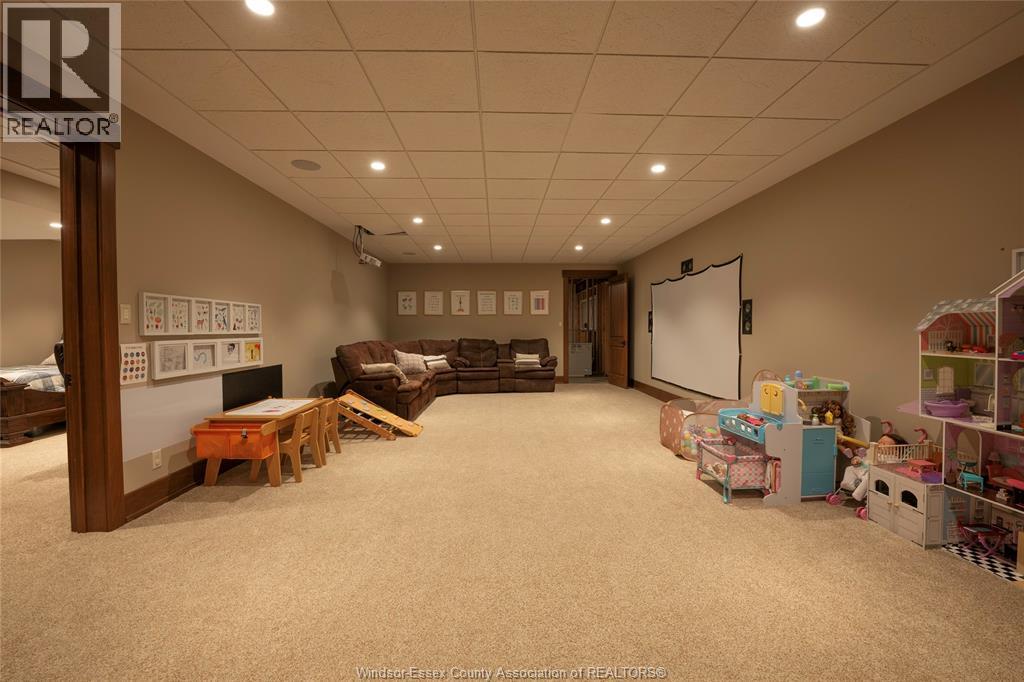 Photo 33 of 9 Houston Avenue, Kingsville ON