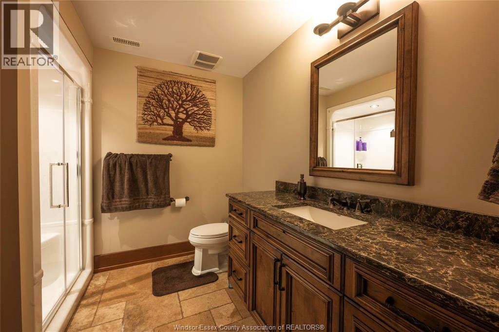 Photo 35 of 9 Houston Avenue, Kingsville ON