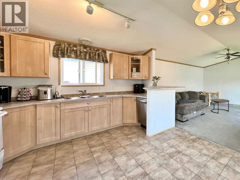 Photo 10 of 8622 89 Street, Grande Prairie AB
