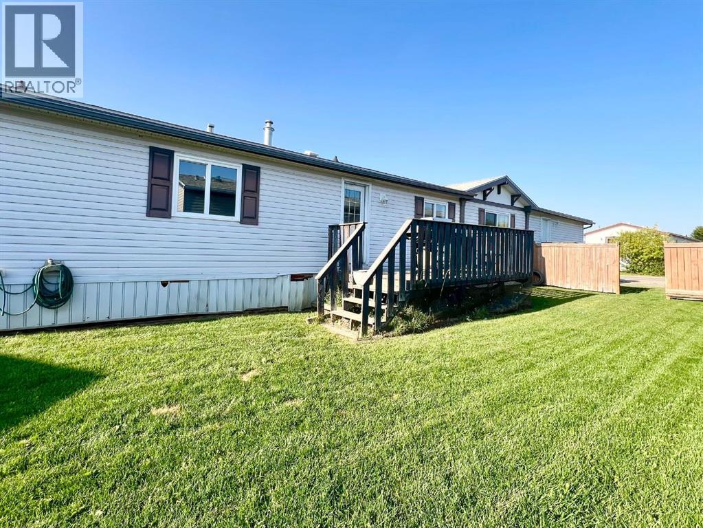 Photo 4 of 8622 89 Street, Grande Prairie AB