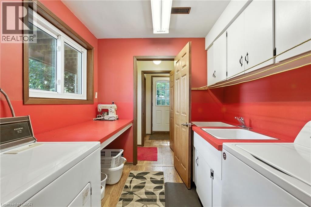 Photo 12 of 6101 Walkers Line, Burlington ON