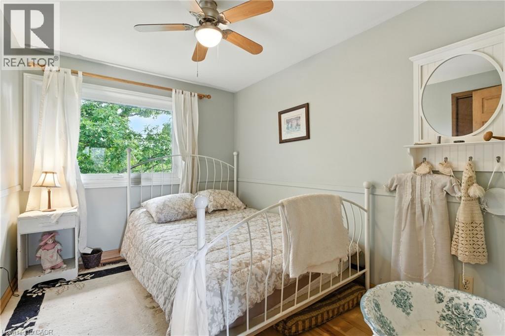 Photo 22 of 6101 Walkers Line, Burlington ON