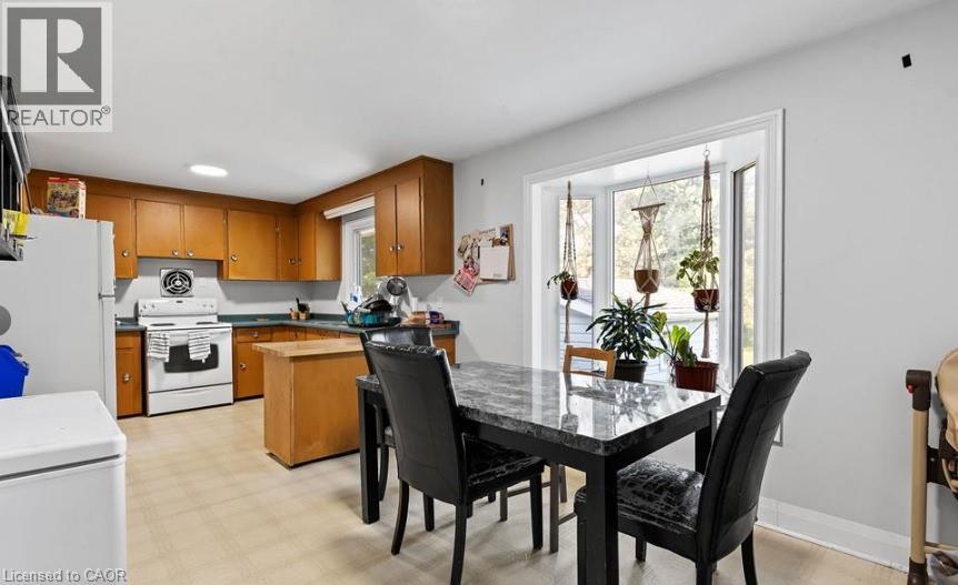 Photo 6 of 304 First Avenue Unit Upper, Welland ON