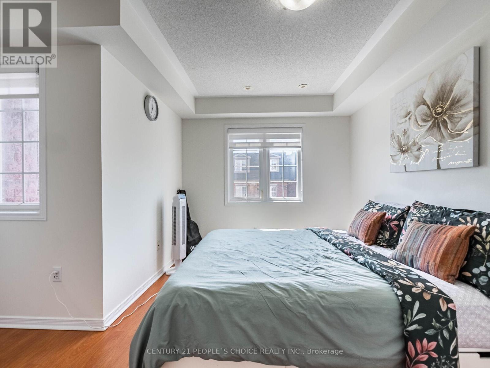 Photo 31 of 29 435 Hensall Circle, Mississauga ON