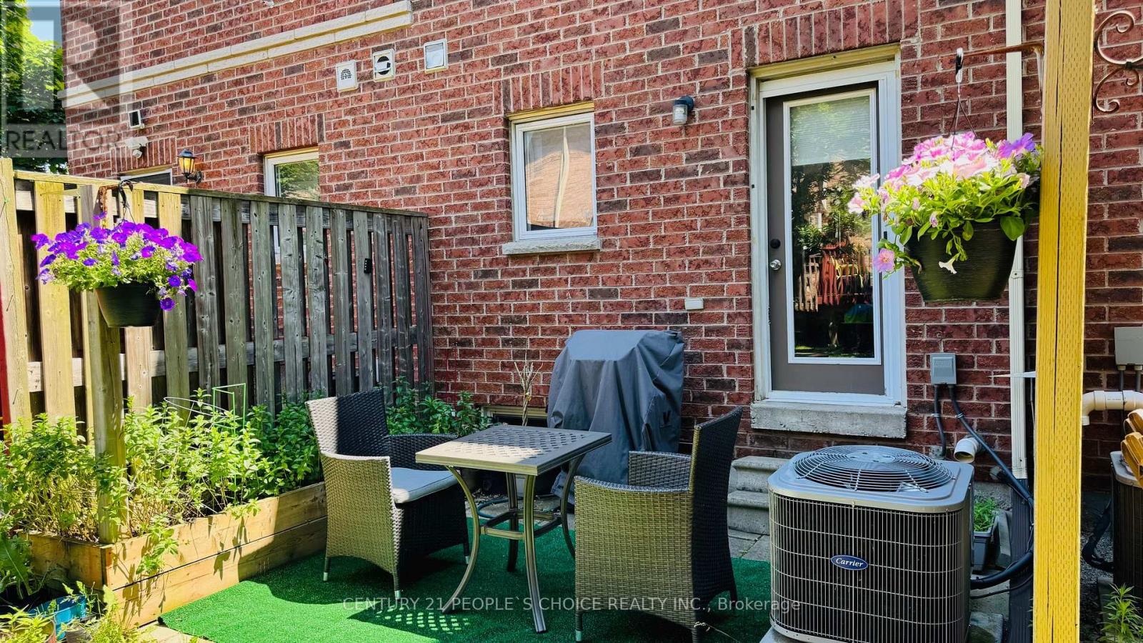 Photo 48 of 29 435 Hensall Circle, Mississauga ON