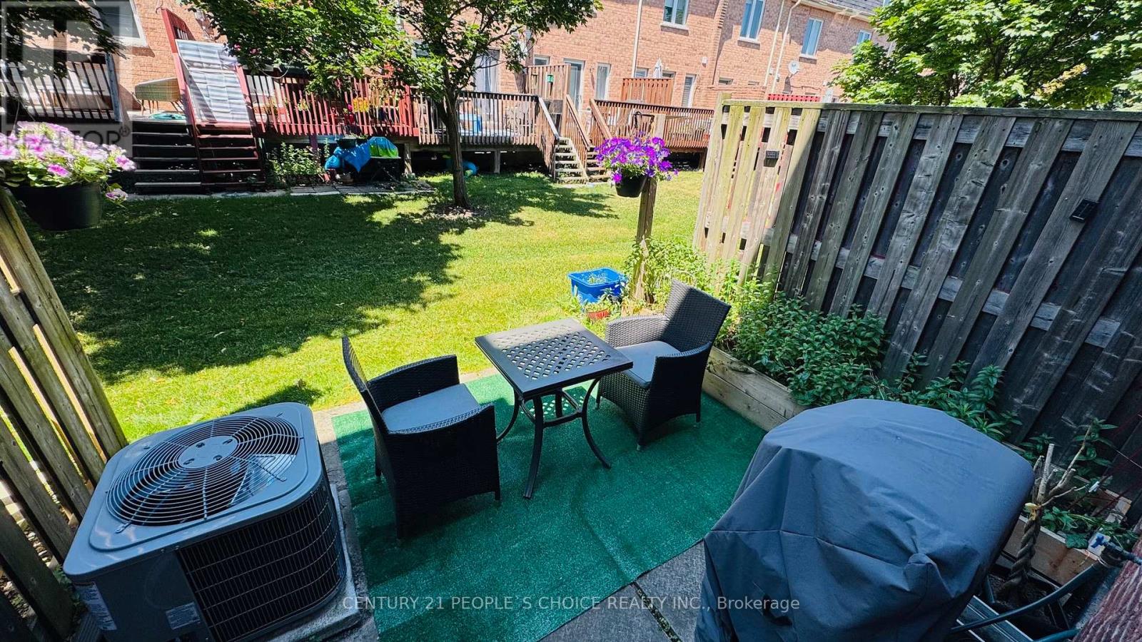 Photo 46 of 29 435 Hensall Circle, Mississauga ON