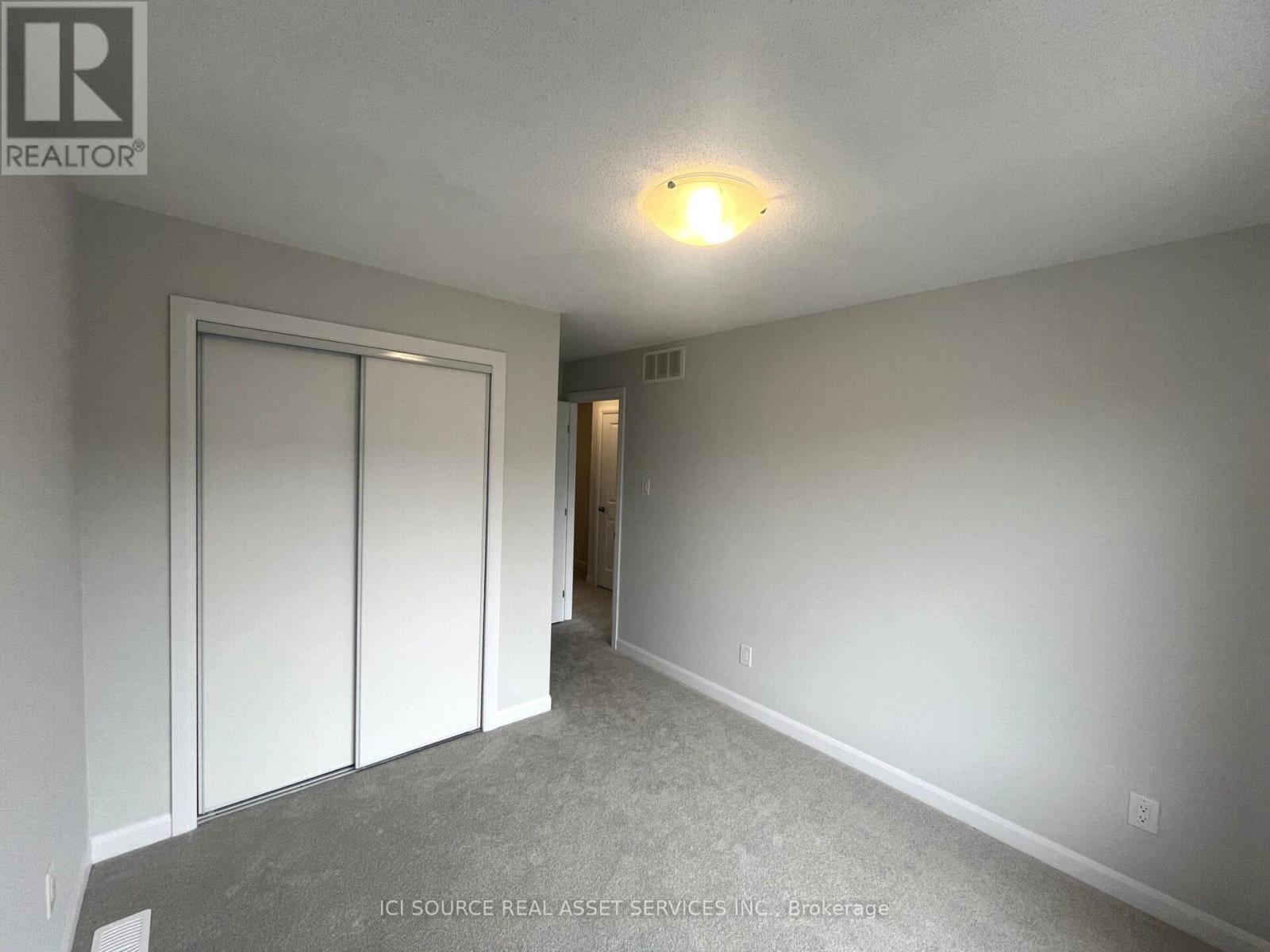 Photo 19 of 418 Silverberry Private, Ottawa ON