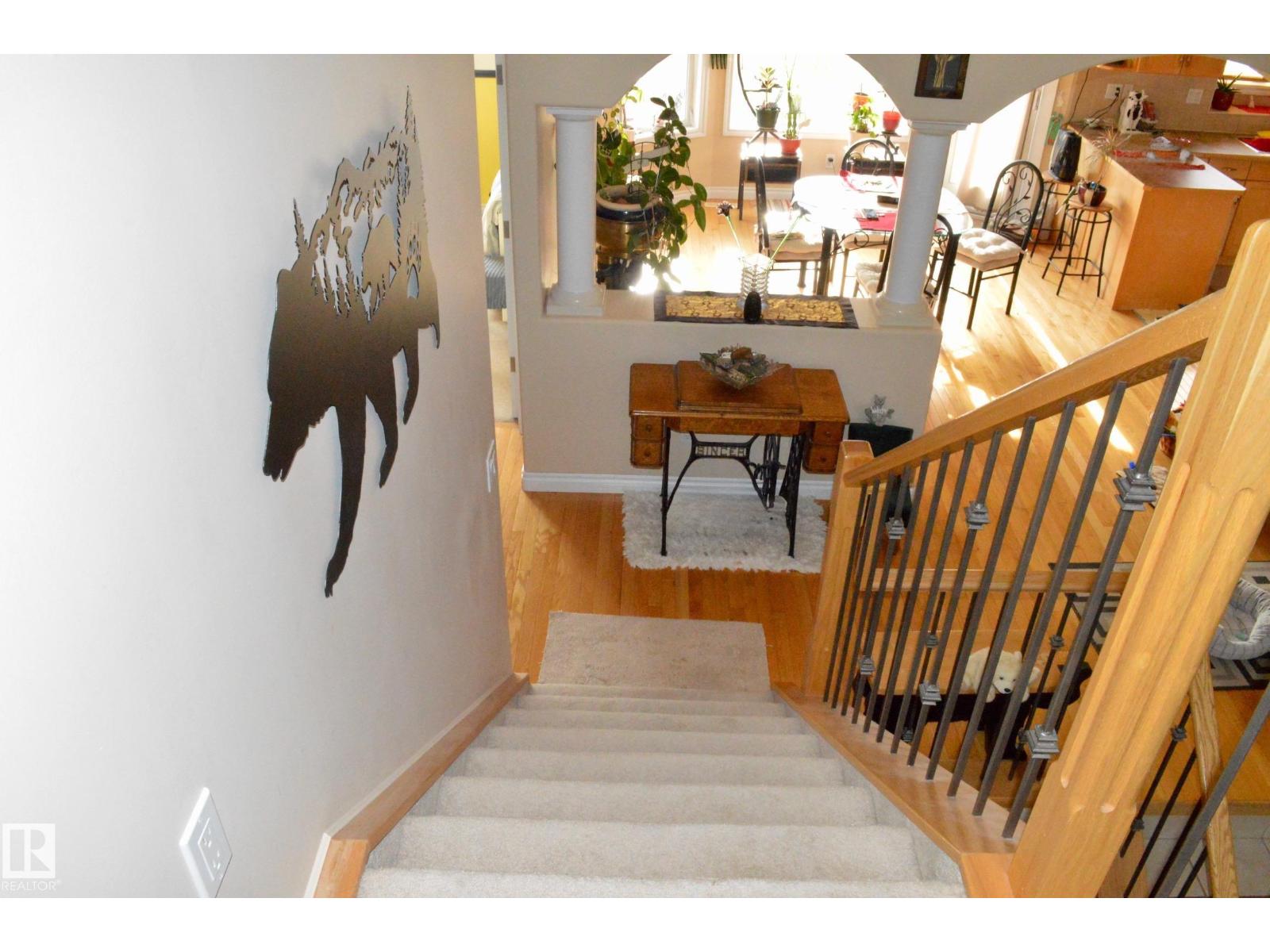 Photo 11 of 16832 79 St Nw, Edmonton AB