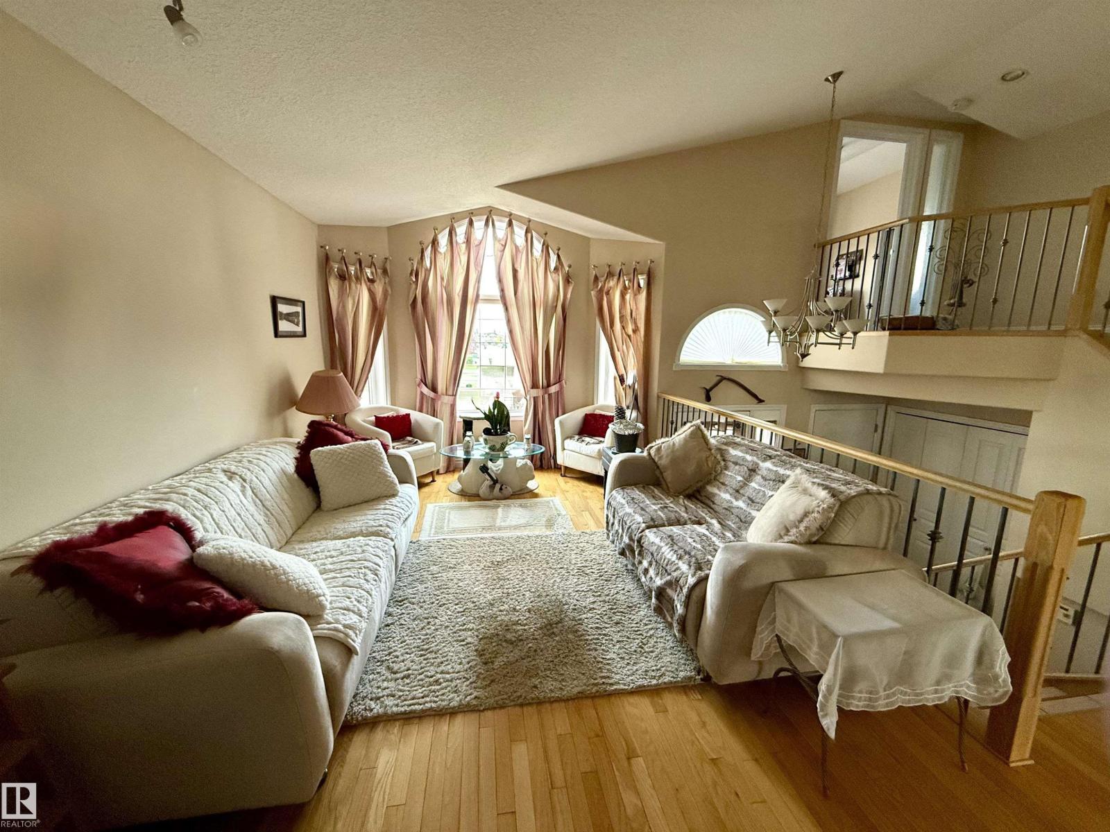 Photo 4 of 16832 79 St Nw, Edmonton AB