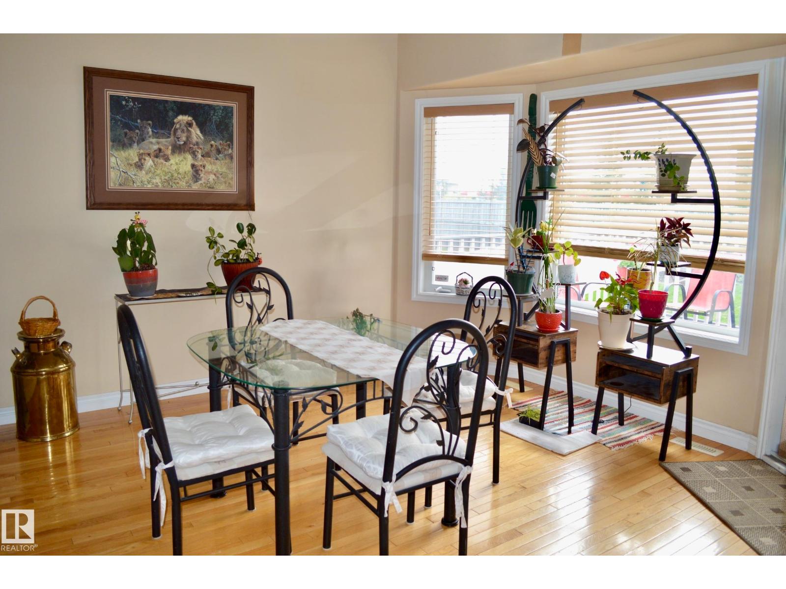 Photo 6 of 16832 79 St Nw, Edmonton AB