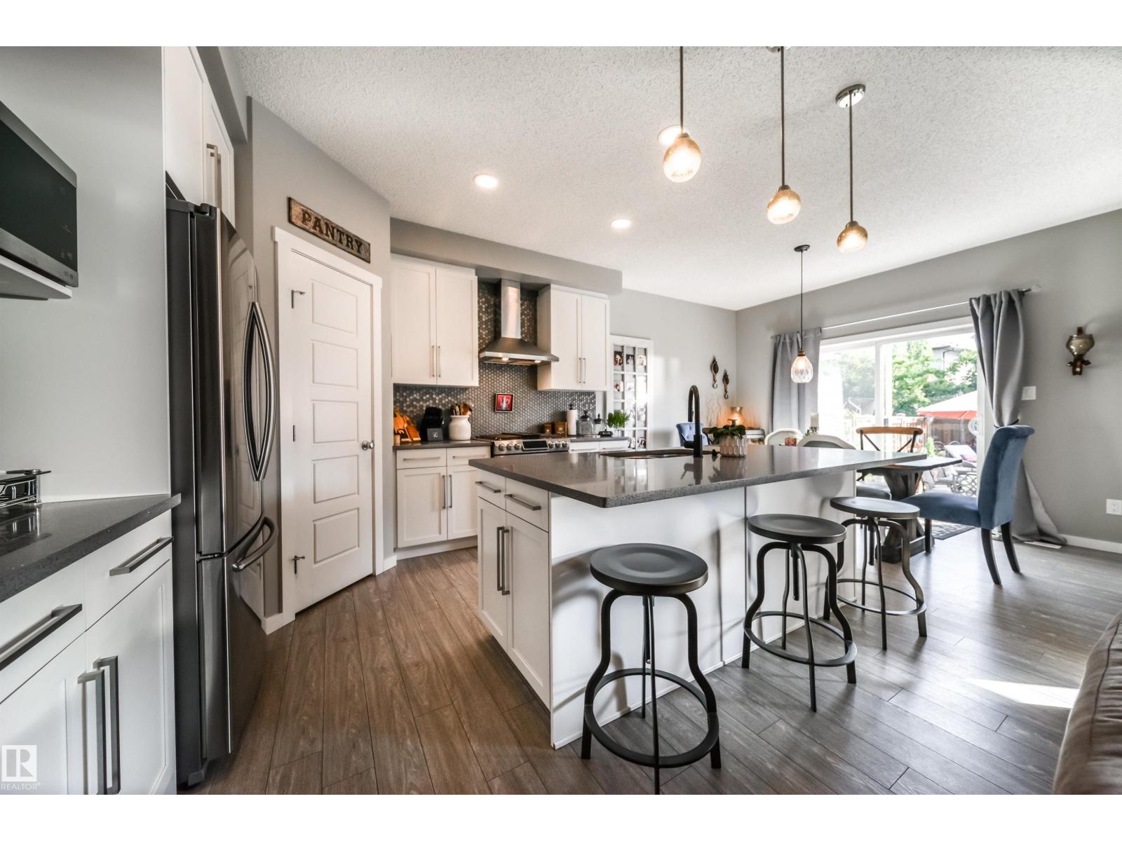 Photo 13 of 17107 81 St Nw, Edmonton AB