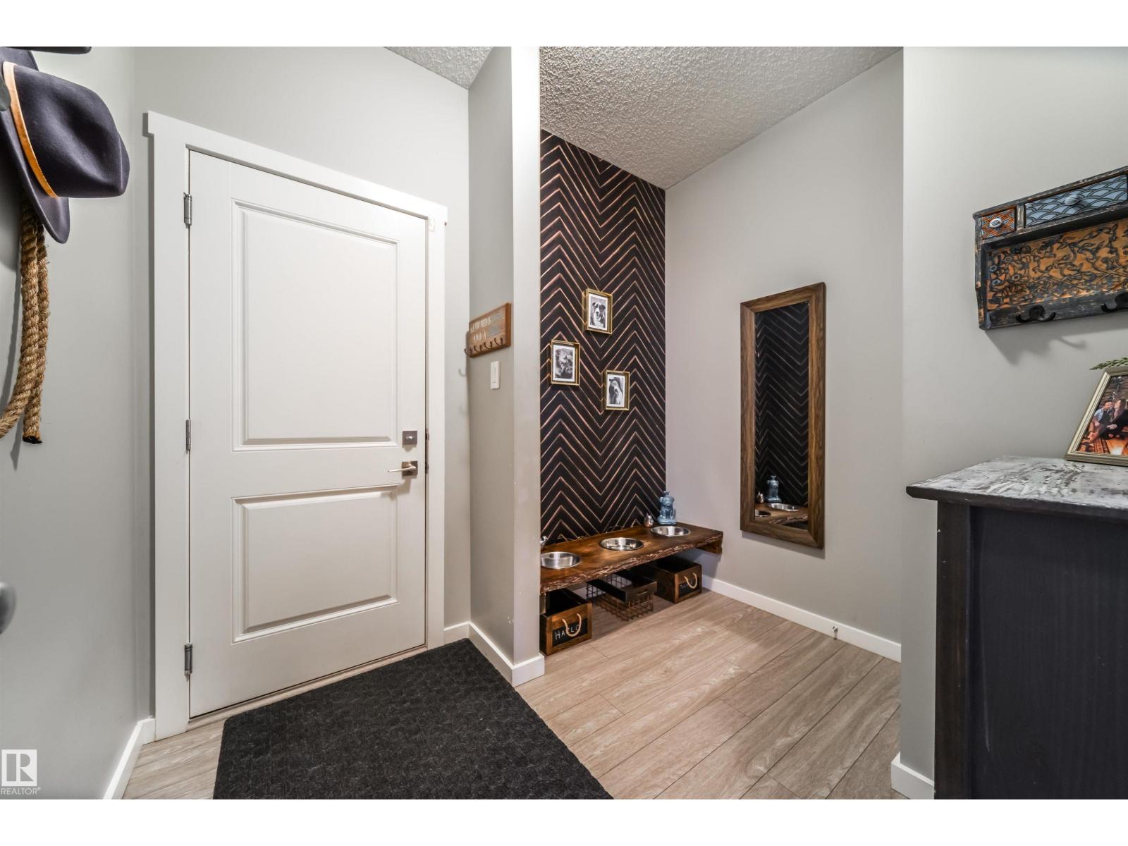 Photo 16 of 17107 81 St Nw, Edmonton AB