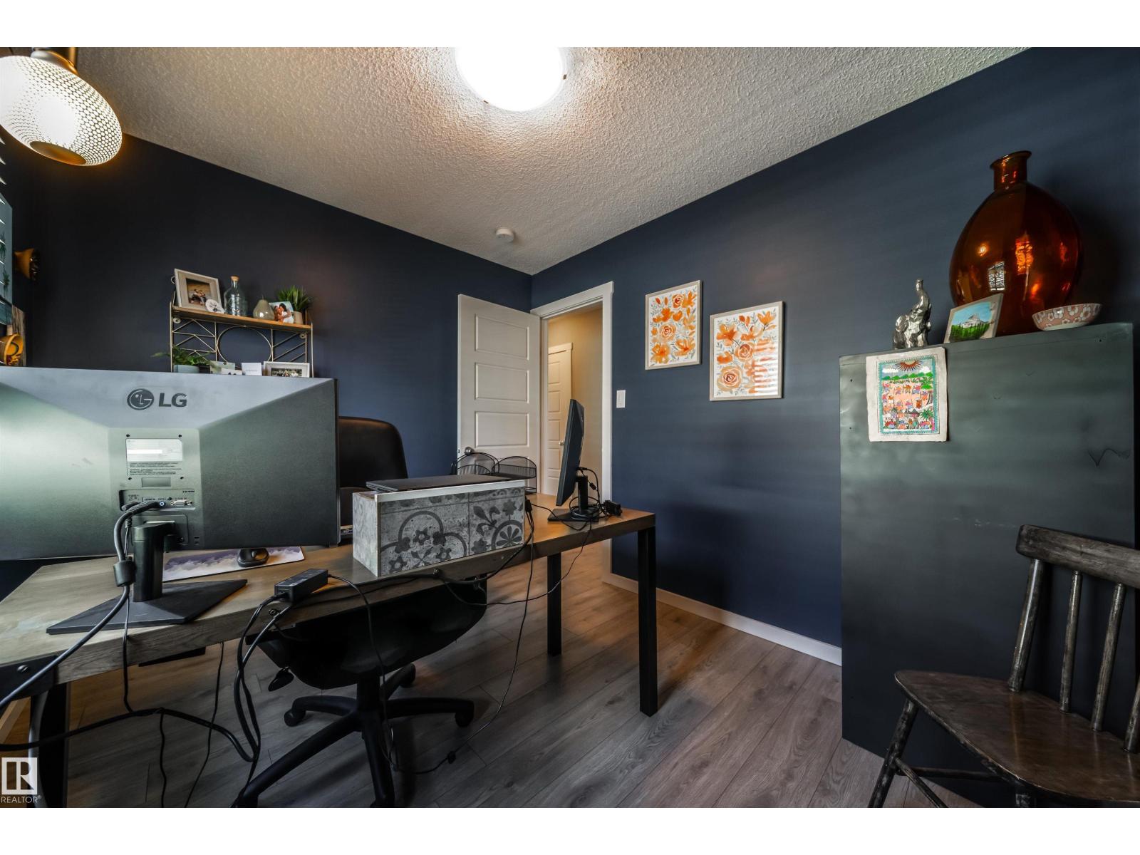 Photo 25 of 17107 81 St Nw, Edmonton AB