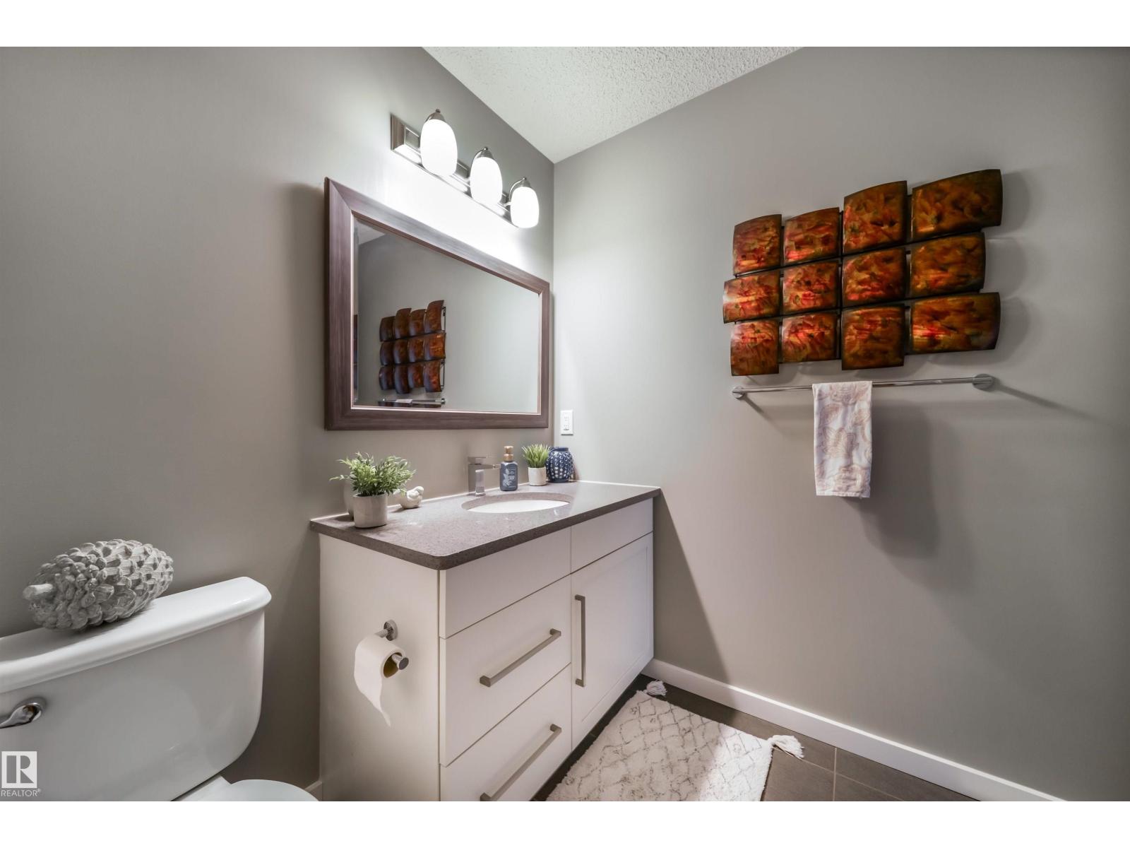 Photo 28 of 17107 81 St Nw, Edmonton AB