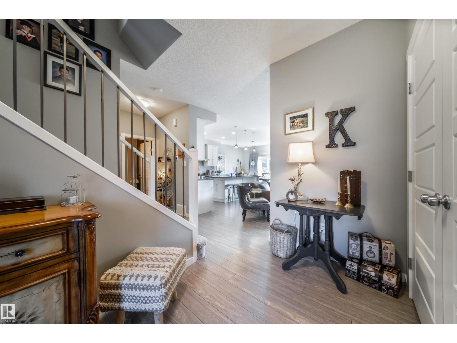 Photo 4 of 17107 81 St Nw, Edmonton AB
