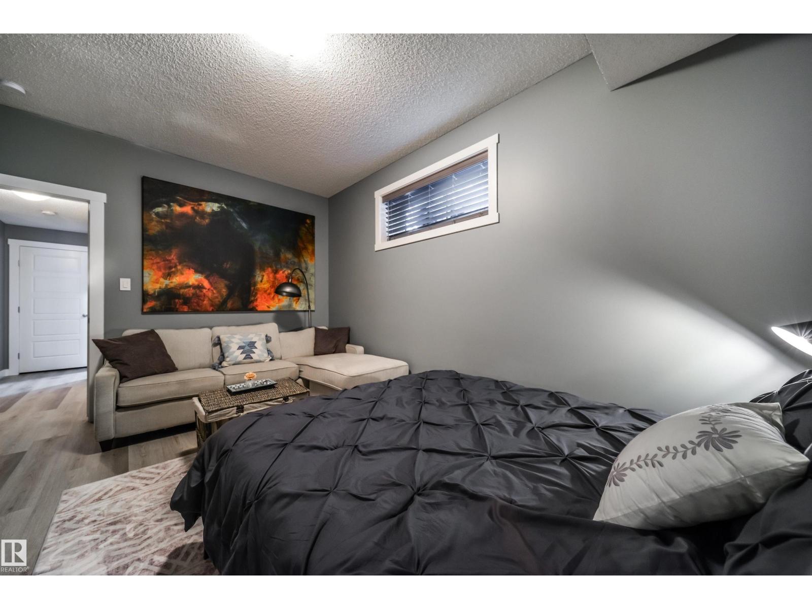 Photo 40 of 17107 81 St Nw, Edmonton AB
