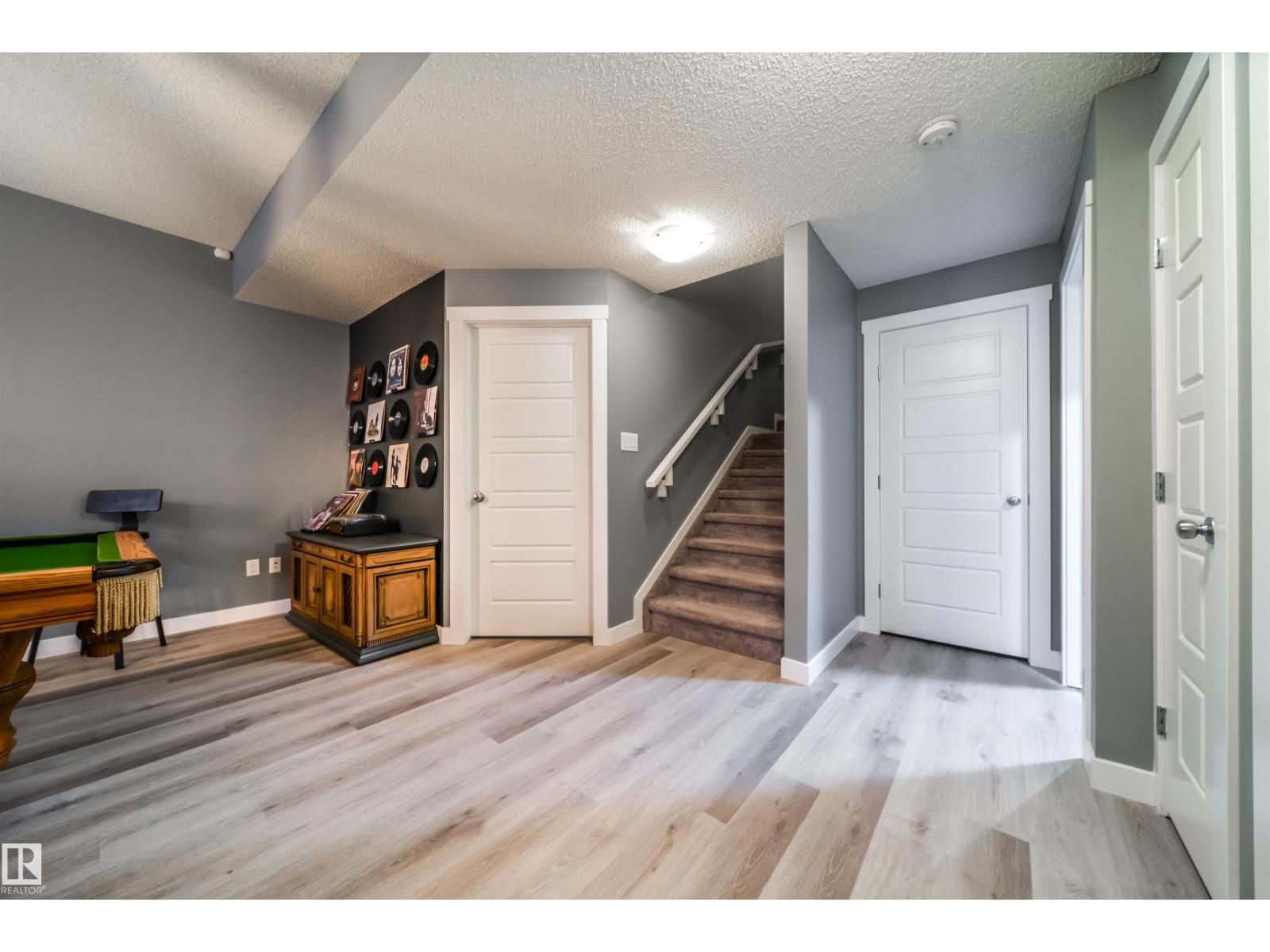 Photo 42 of 17107 81 St Nw, Edmonton AB