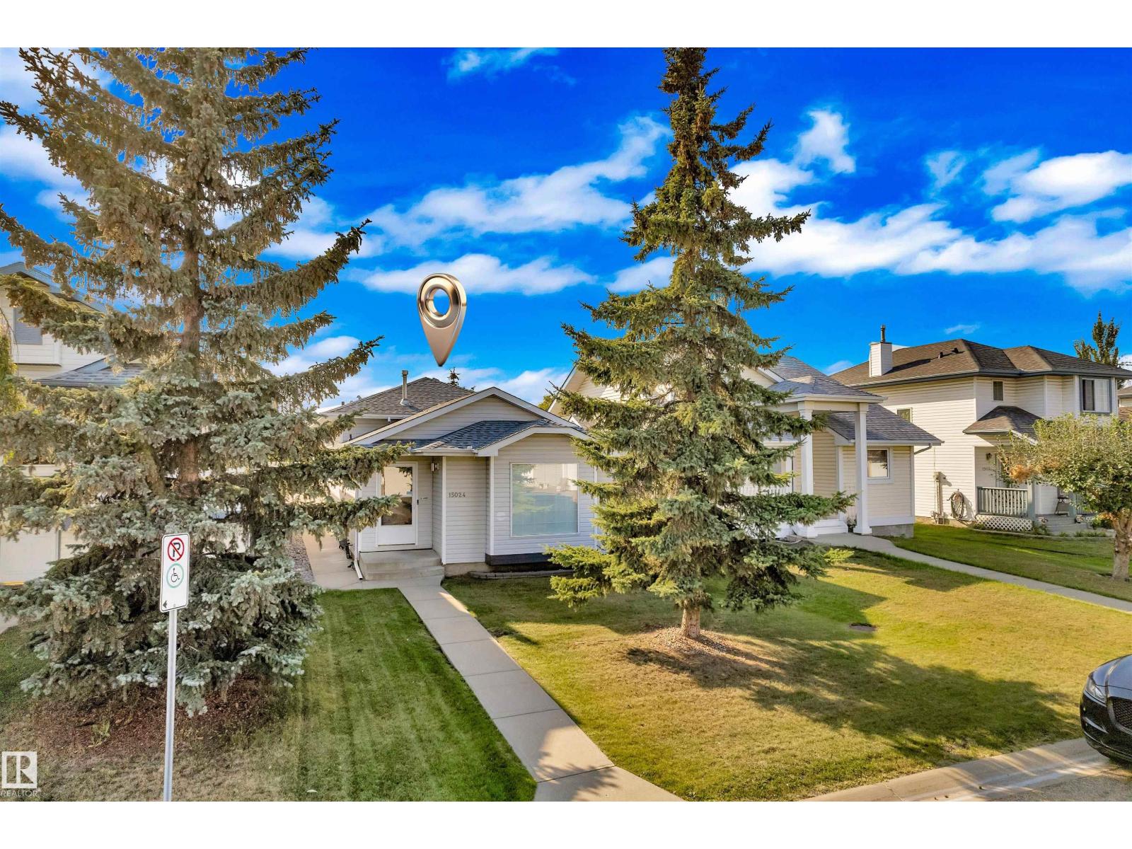 Photo 2 of 15024 128 St Nw, Edmonton AB