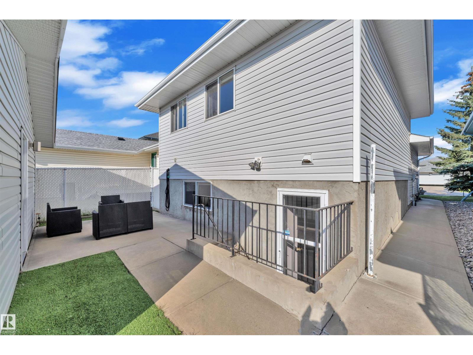 Photo 37 of 15024 128 St Nw, Edmonton AB