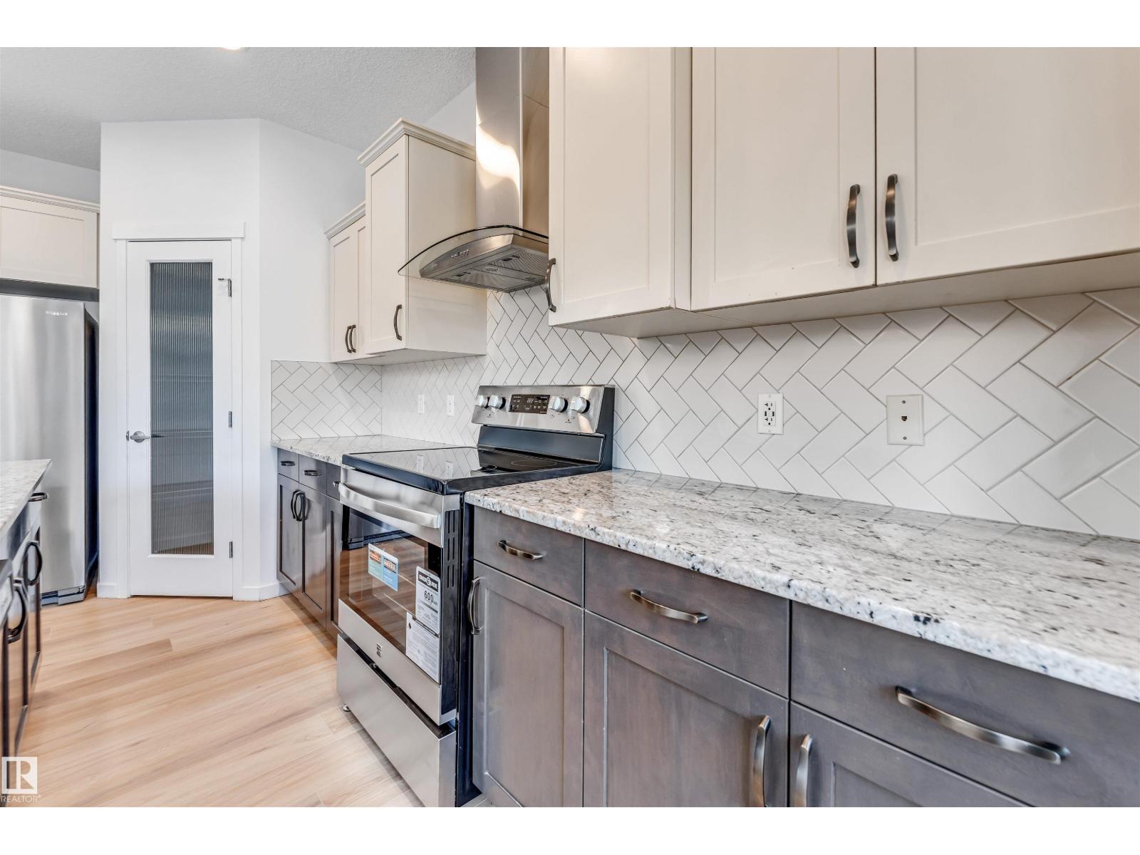 Photo 13 of 2344 Glenridding Blvd Sw, Edmonton AB