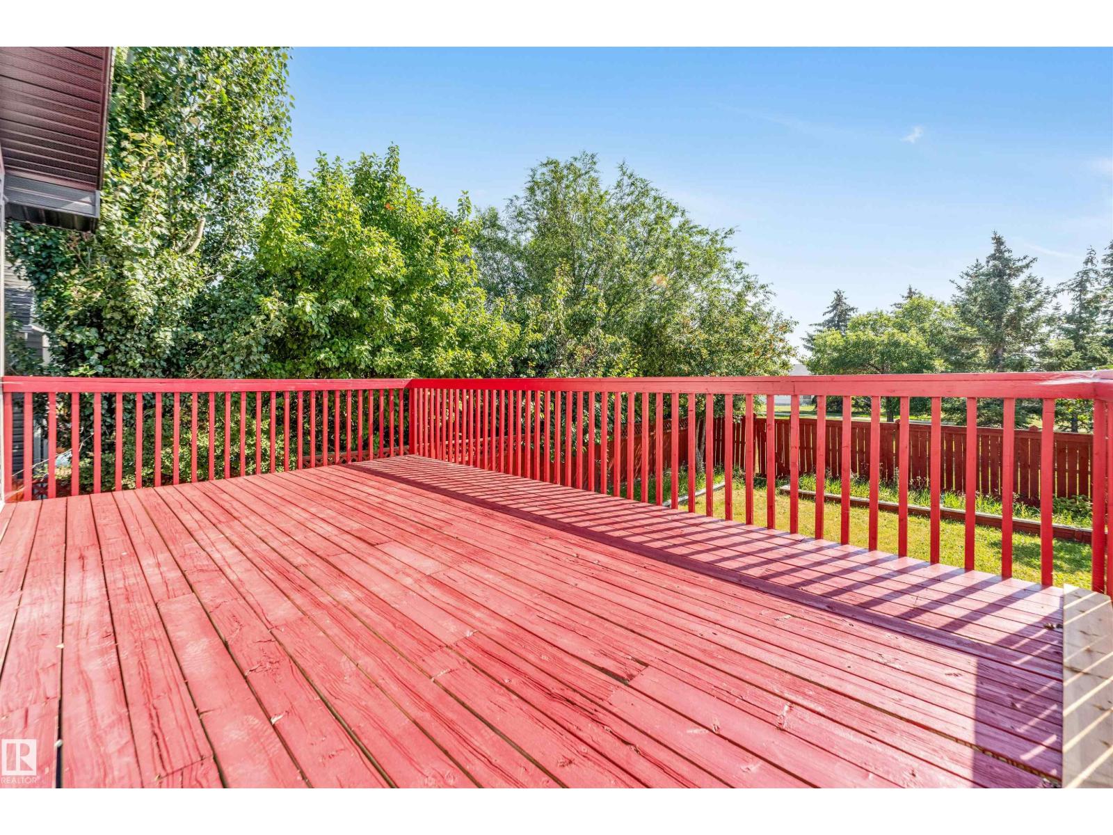Photo 10 of 325 Jilling Cres Nw, Edmonton AB