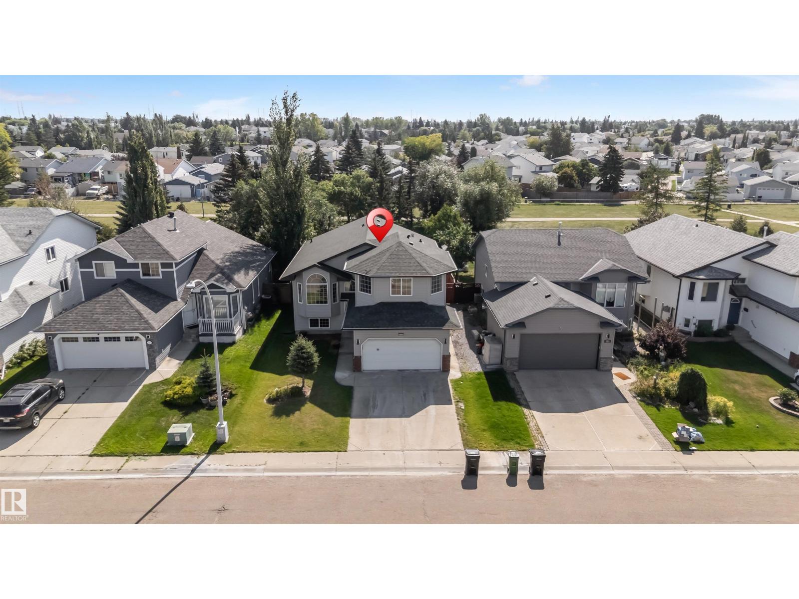 Photo 13 of 325 Jilling Cres Nw, Edmonton AB