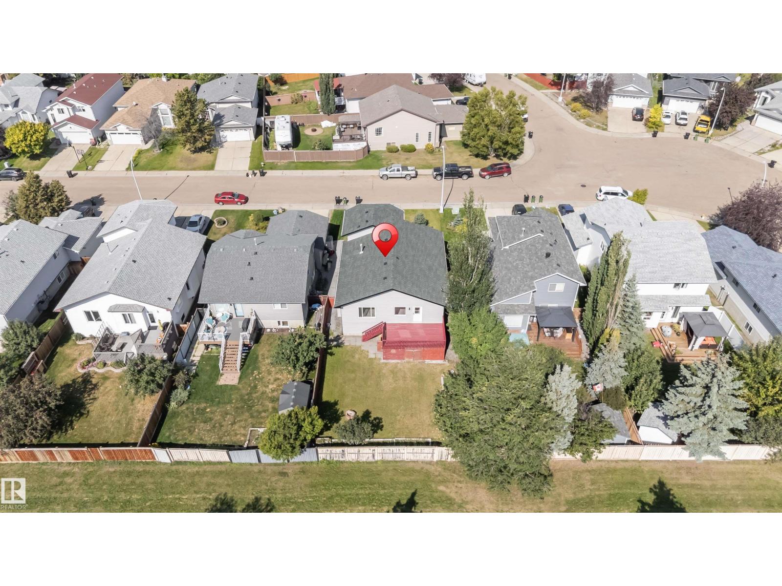 Photo 15 of 325 Jilling Cres Nw, Edmonton AB