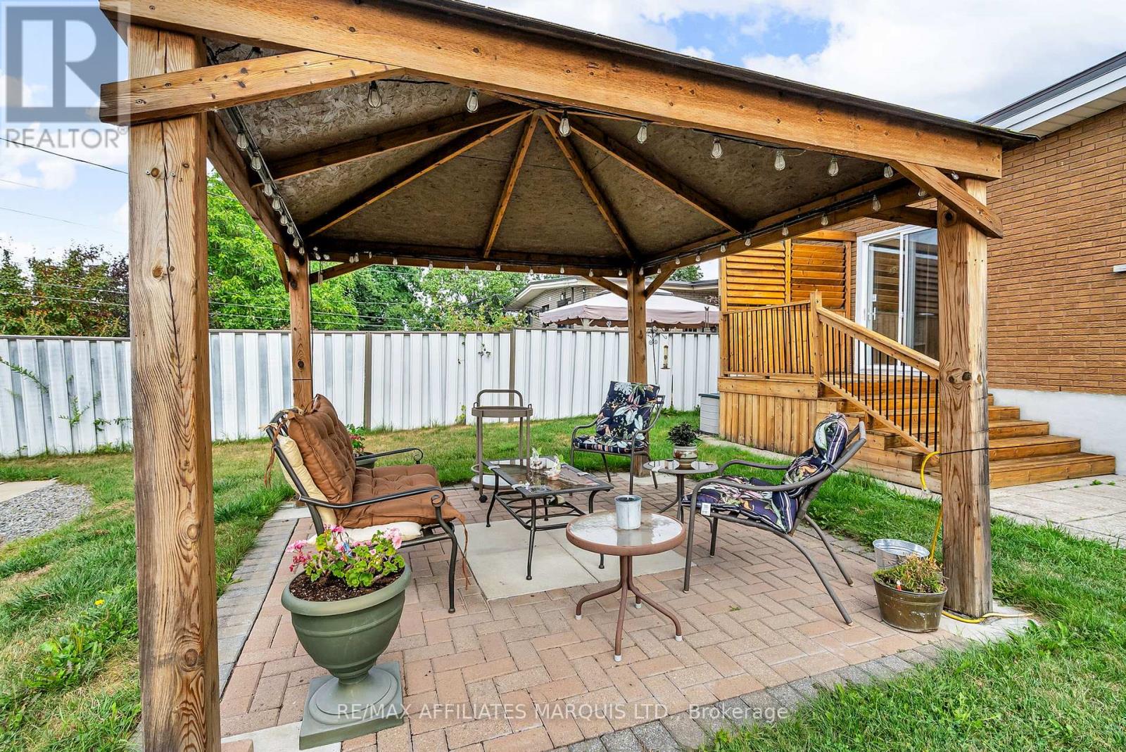Photo 32 of 417 Beach Avenue, Cornwall ON