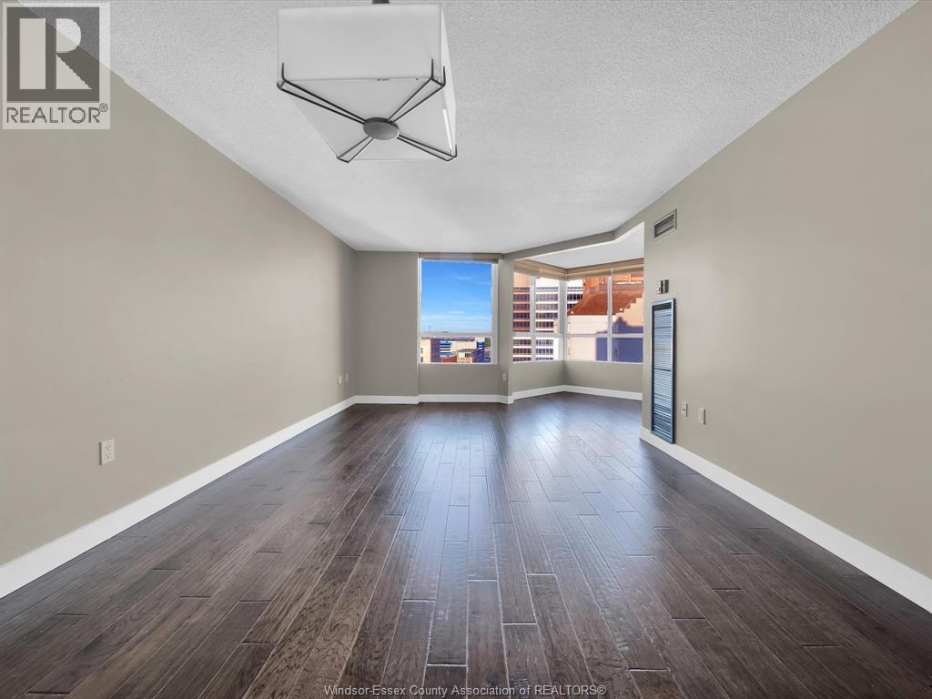 Photo 3 of 75 Riverside Drive East Unit 1210, Windsor ON