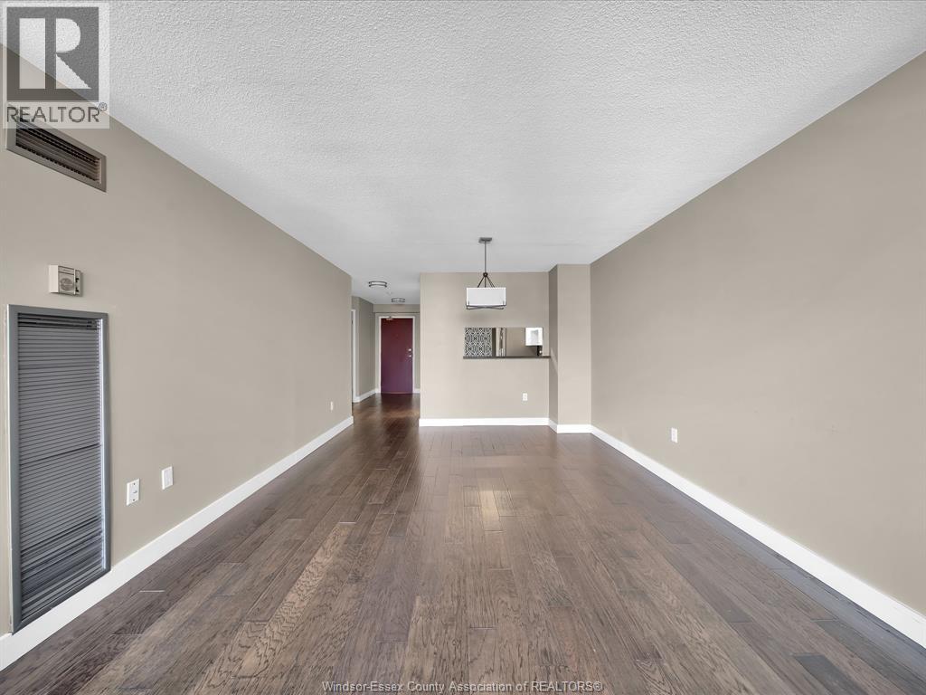 Photo 7 of 75 Riverside Drive East Unit 1210, Windsor ON