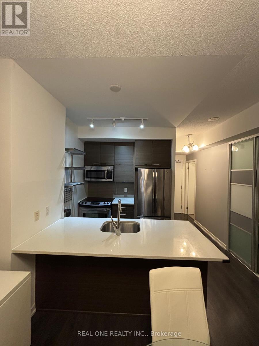 Photo 5 of 1310 66 Forest Manor Road, Toronto ON
