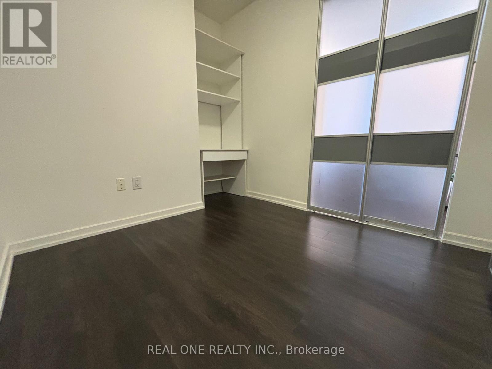 Photo 8 of 1310 66 Forest Manor Road, Toronto ON