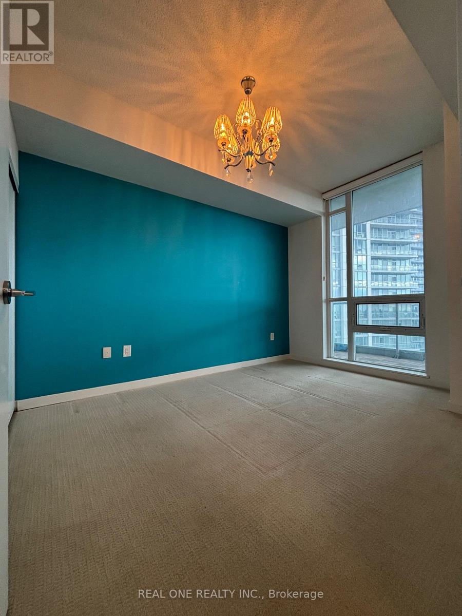 Photo 9 of 1310 66 Forest Manor Road, Toronto ON