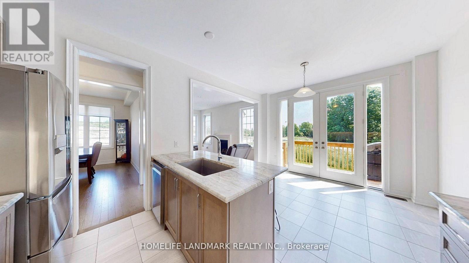 Photo 8 of 199 Seaview Heights, East Gwillimbury ON