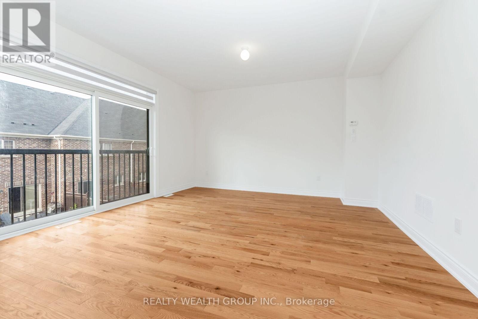 Photo 24 of 221 Tennant Circle, Vaughan ON