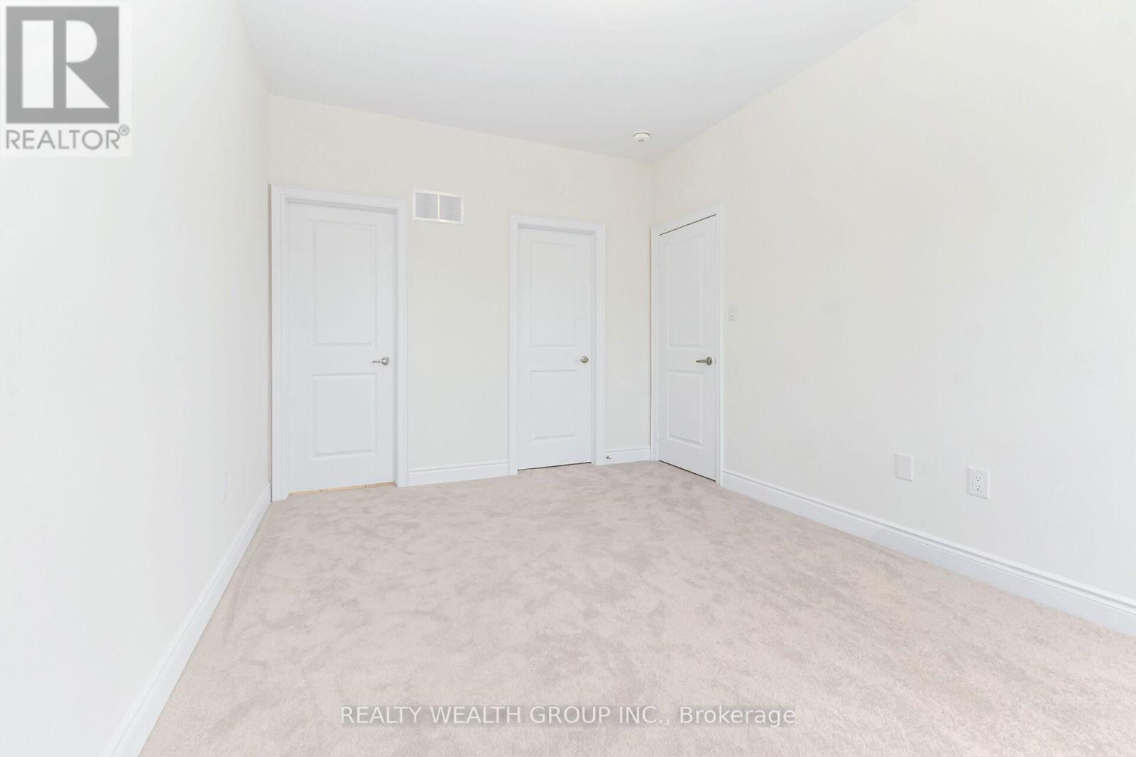 Photo 32 of 221 Tennant Circle, Vaughan ON