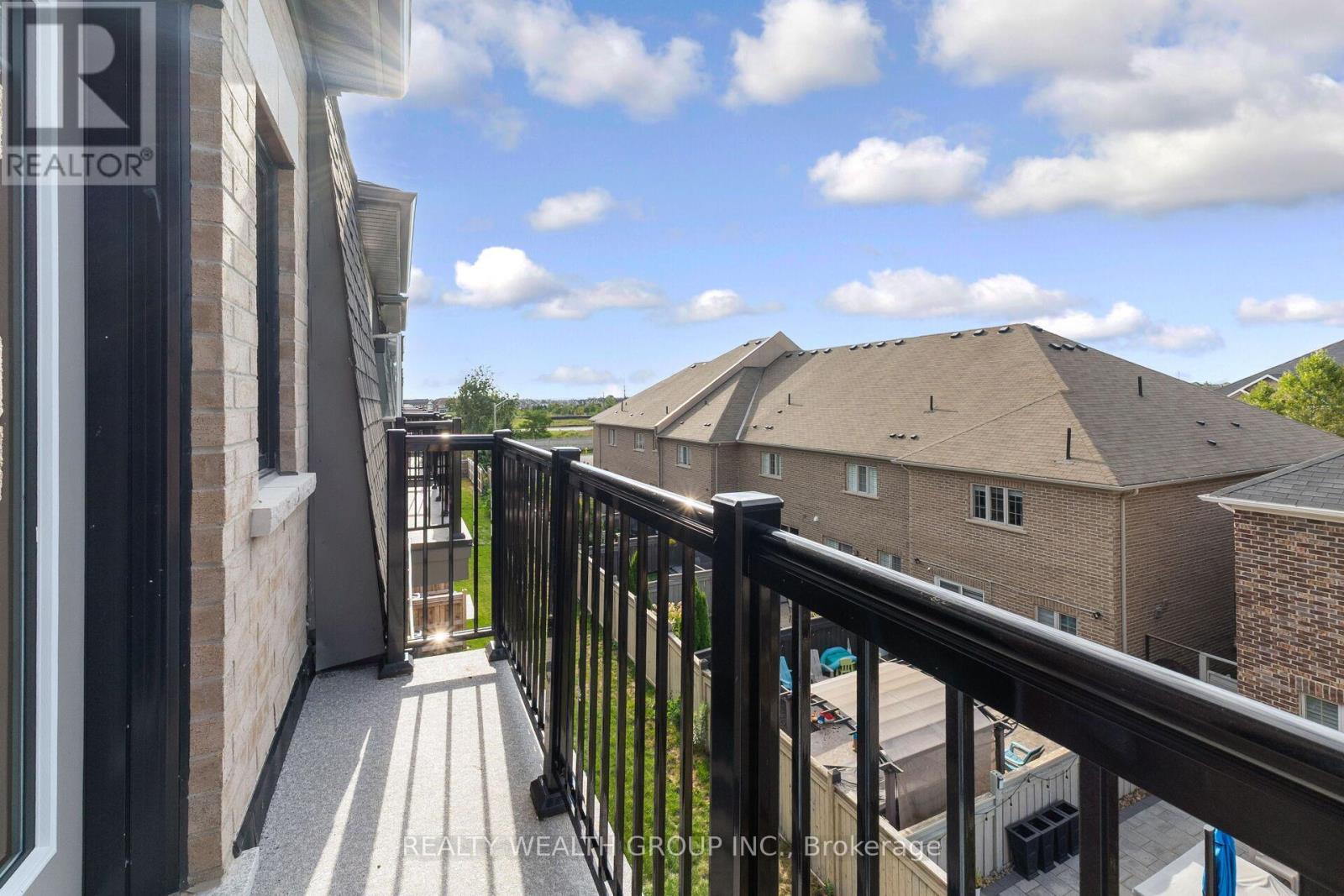 Photo 34 of 221 Tennant Circle, Vaughan ON