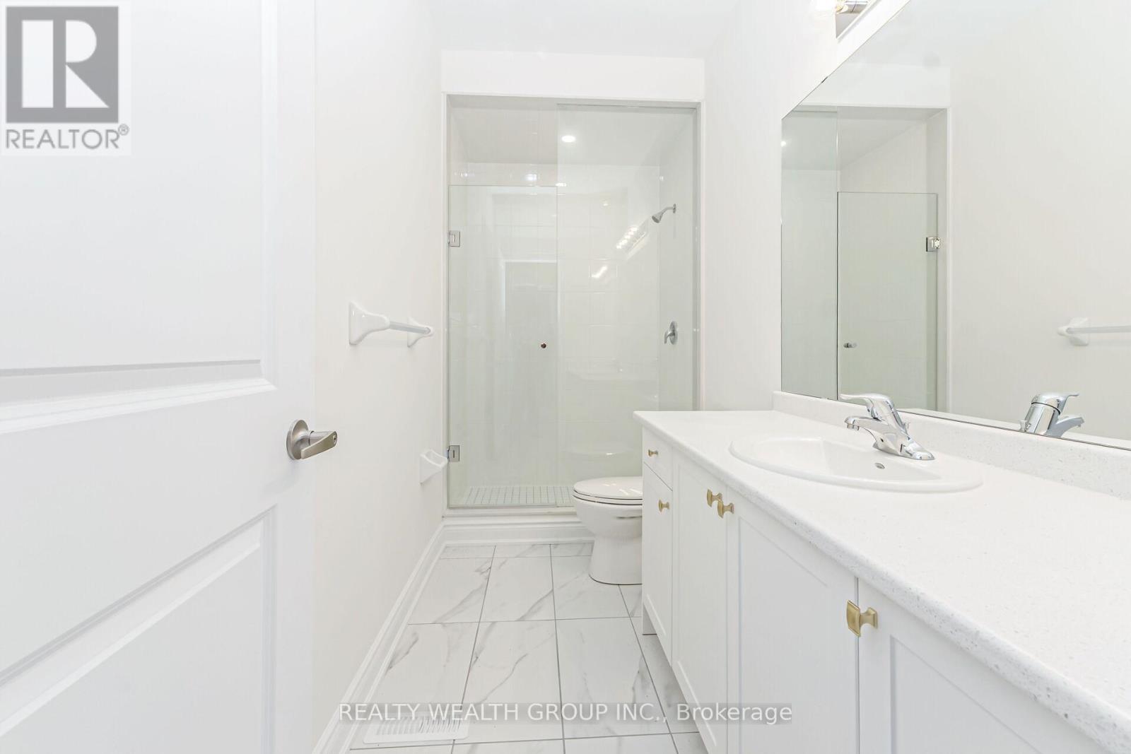 Photo 35 of 221 Tennant Circle, Vaughan ON