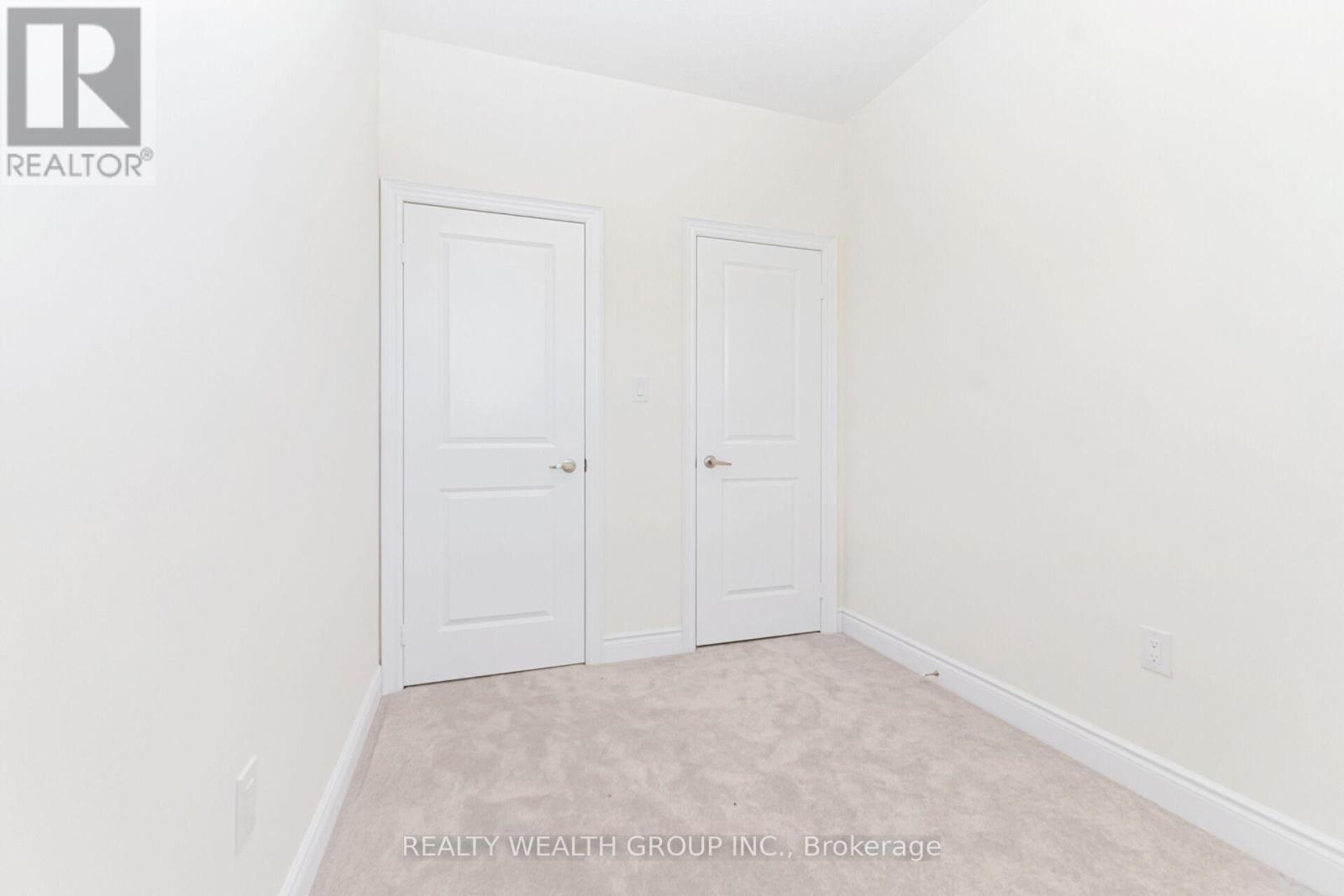Photo 38 of 221 Tennant Circle, Vaughan ON