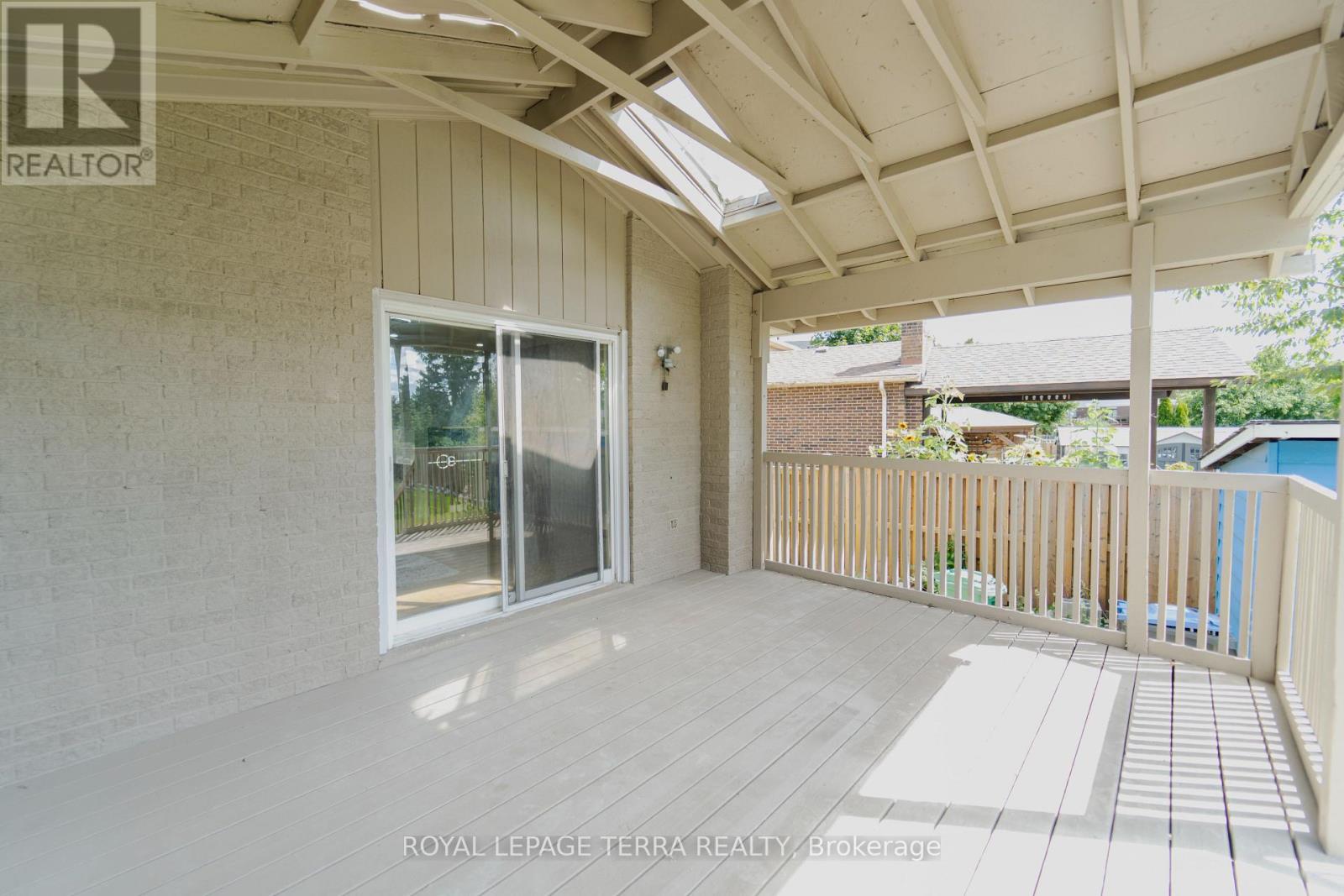 Photo 35 of 20 Histon Crescent, Brampton ON