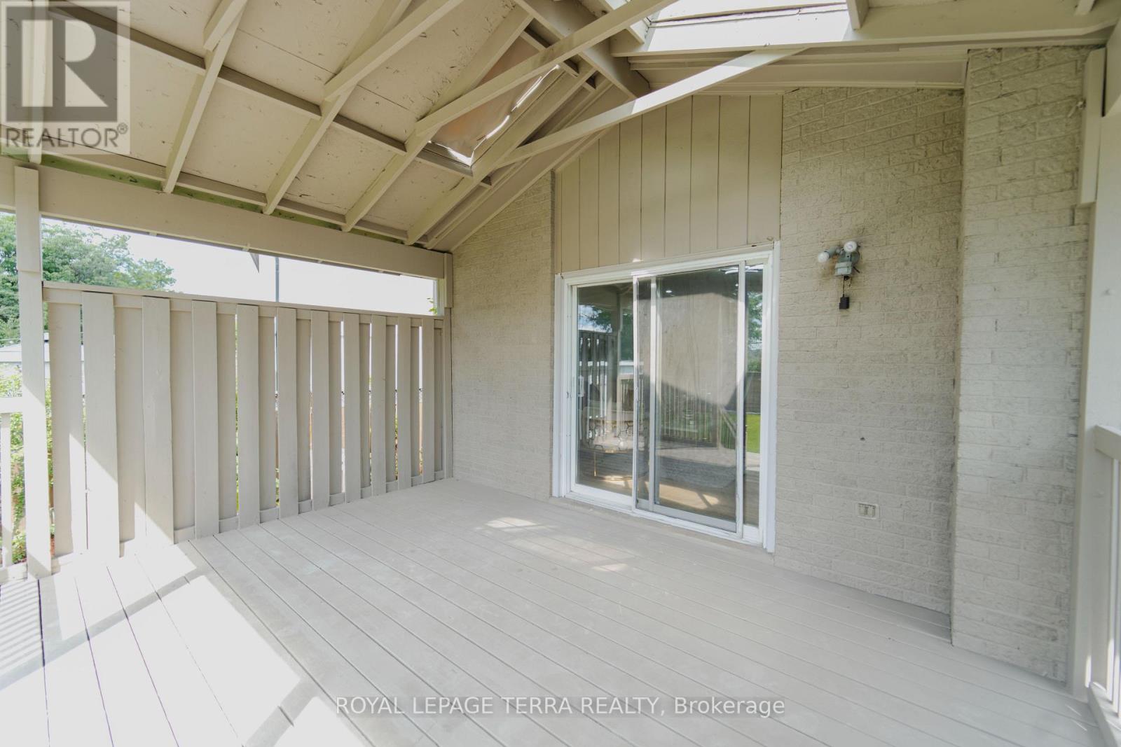 Photo 36 of 20 Histon Crescent, Brampton ON