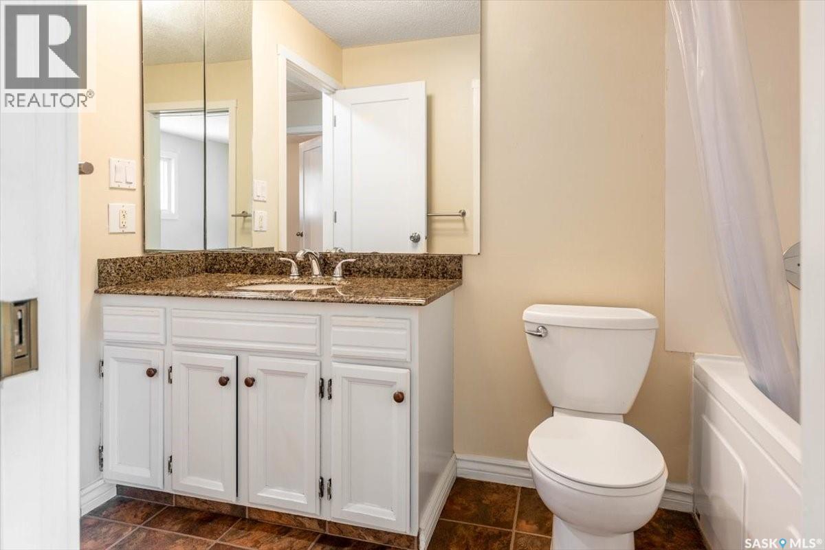 Photo 17 of 126 Mcsherry Crescent, Regina SK