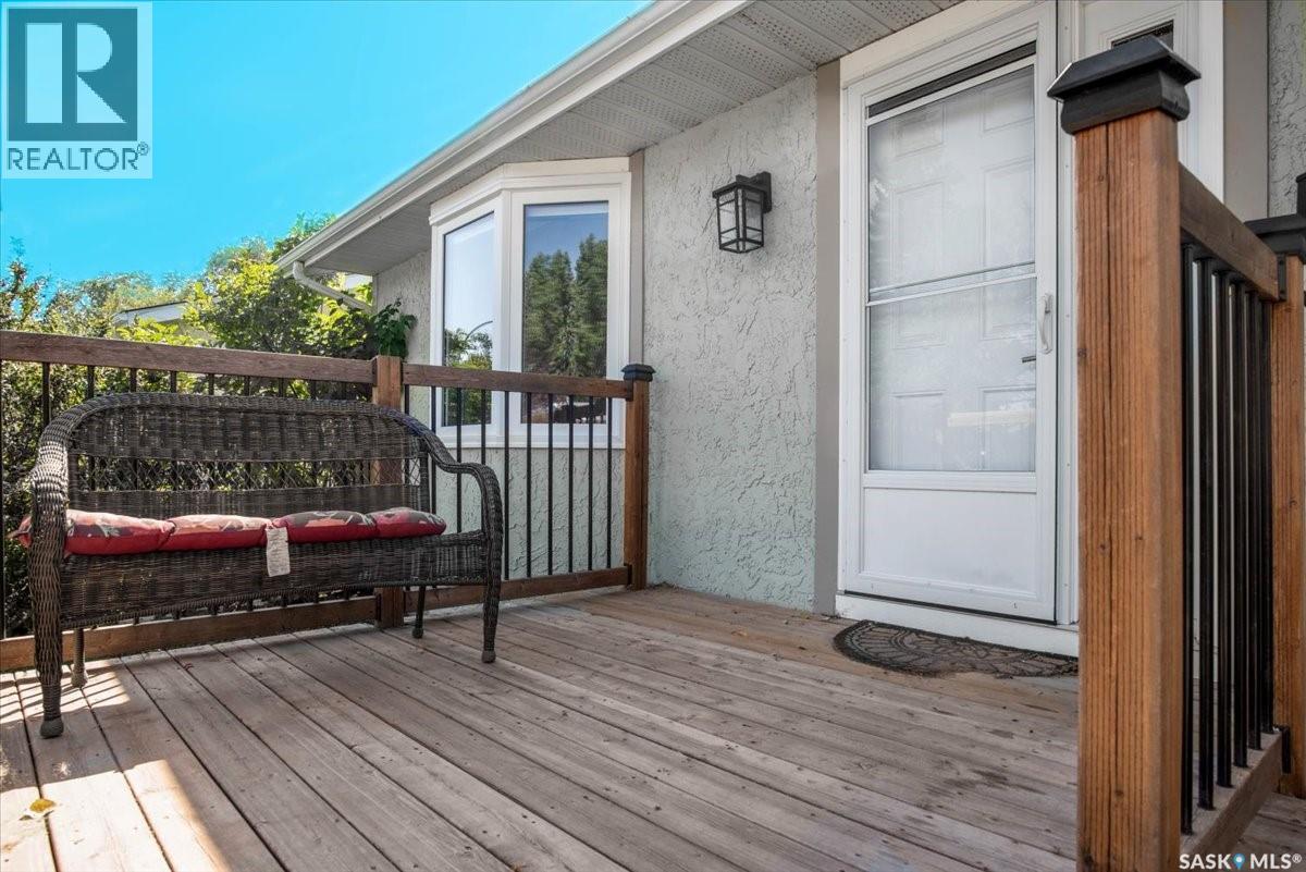Photo 2 of 126 Mcsherry Crescent, Regina SK