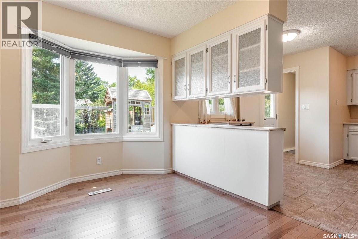 Photo 6 of 126 Mcsherry Crescent, Regina SK