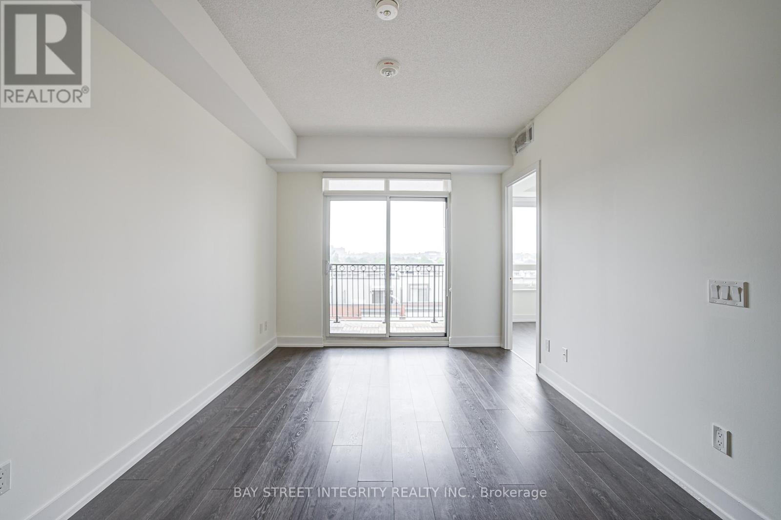 Photo 13 of 626 W 268 Buchanan Drive, Markham ON