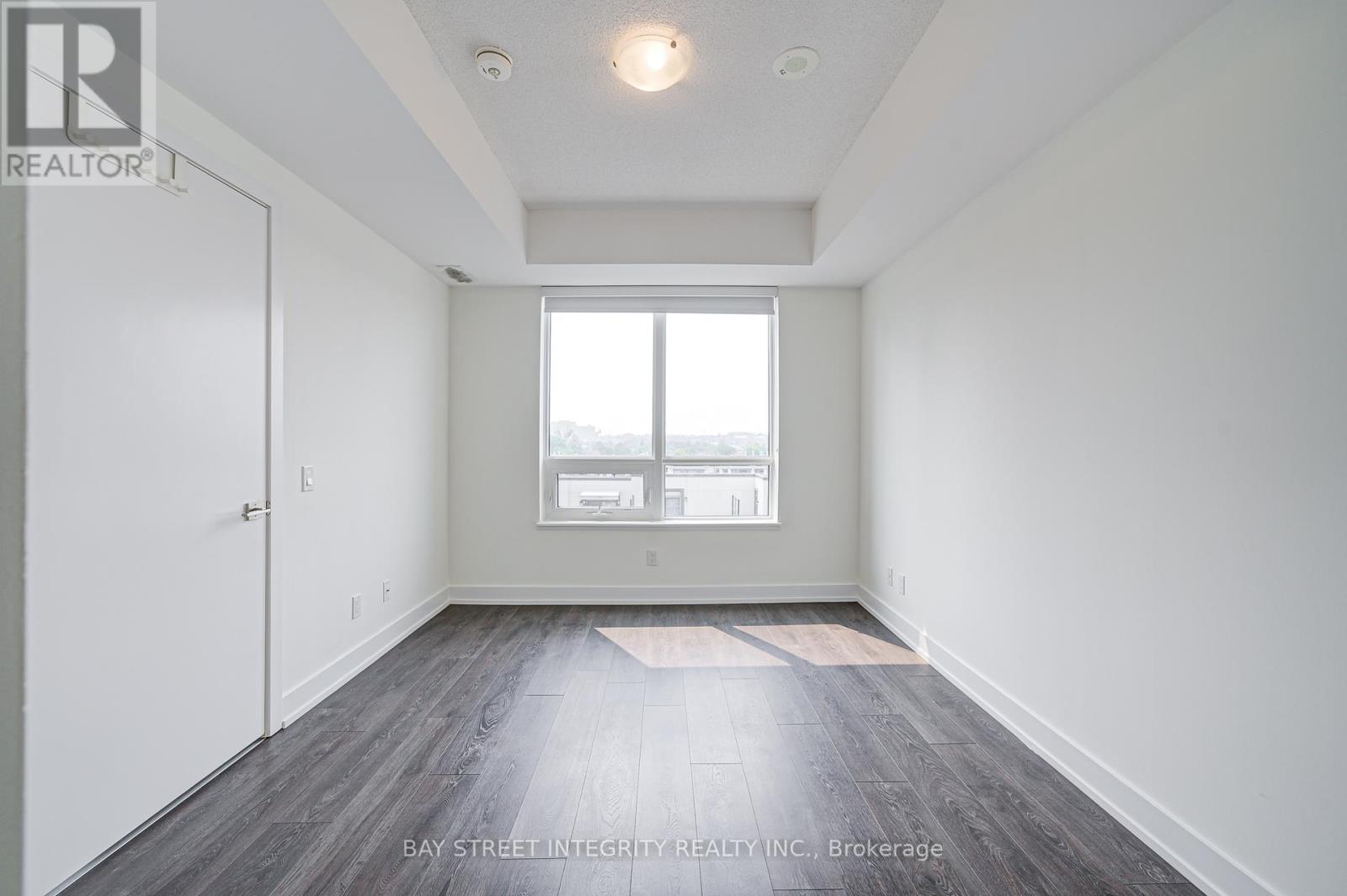 Photo 21 of 626 W 268 Buchanan Drive, Markham ON